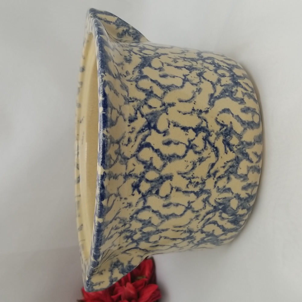 Robinson Ransbottom Pottery Blue Spongeware Casserole